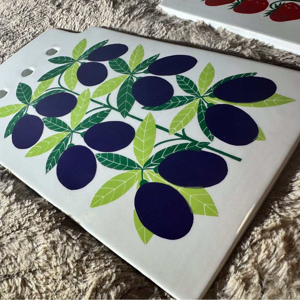 ARABIA FINLAND POMONA PLUM TRIVET PLATTER MID CENTURY VINTAGE 80’S